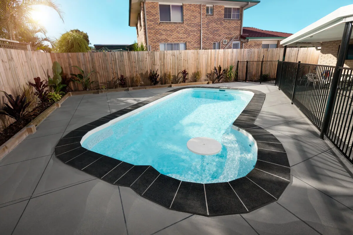 Modern pool design