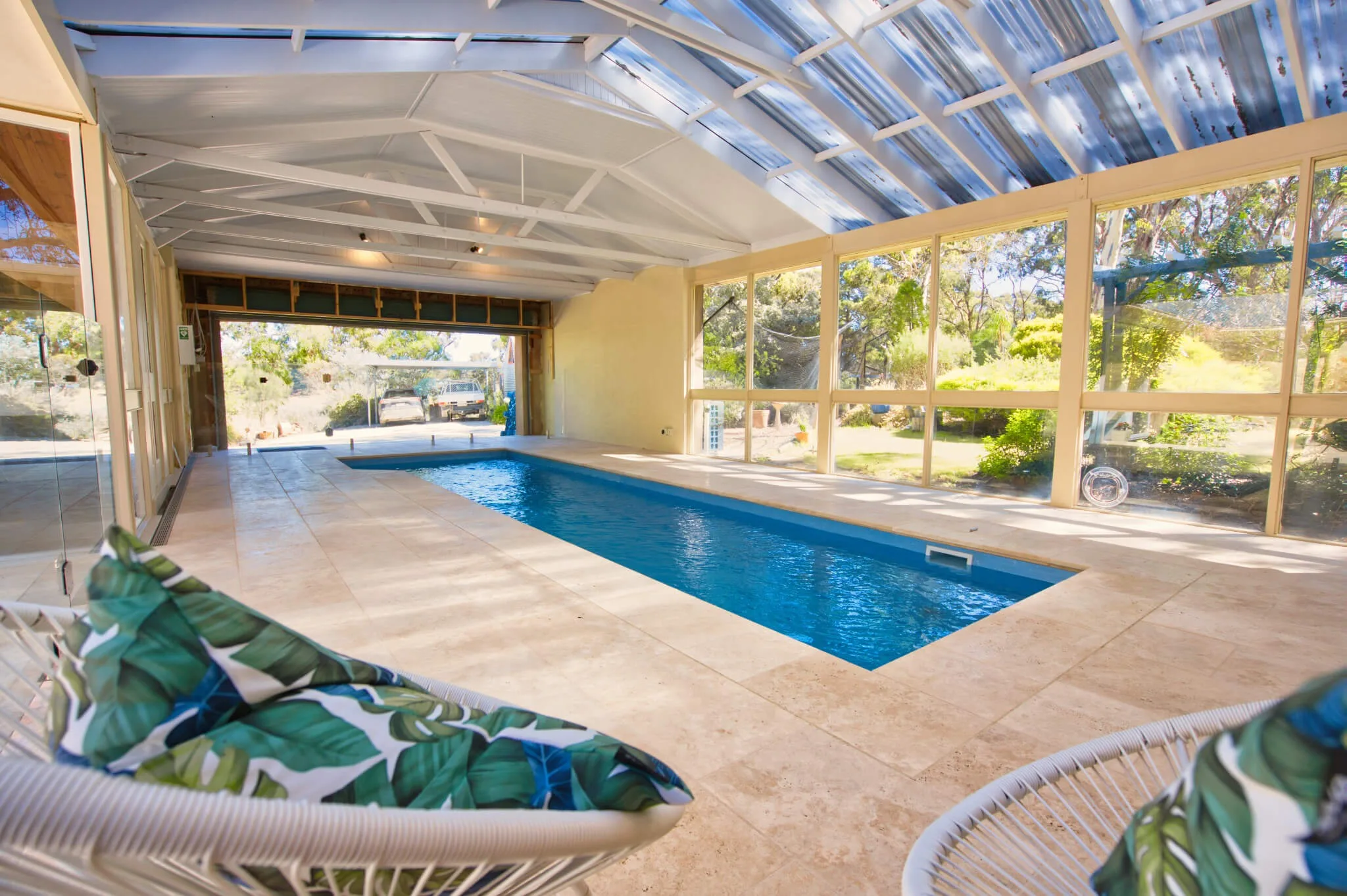 Modern pool design